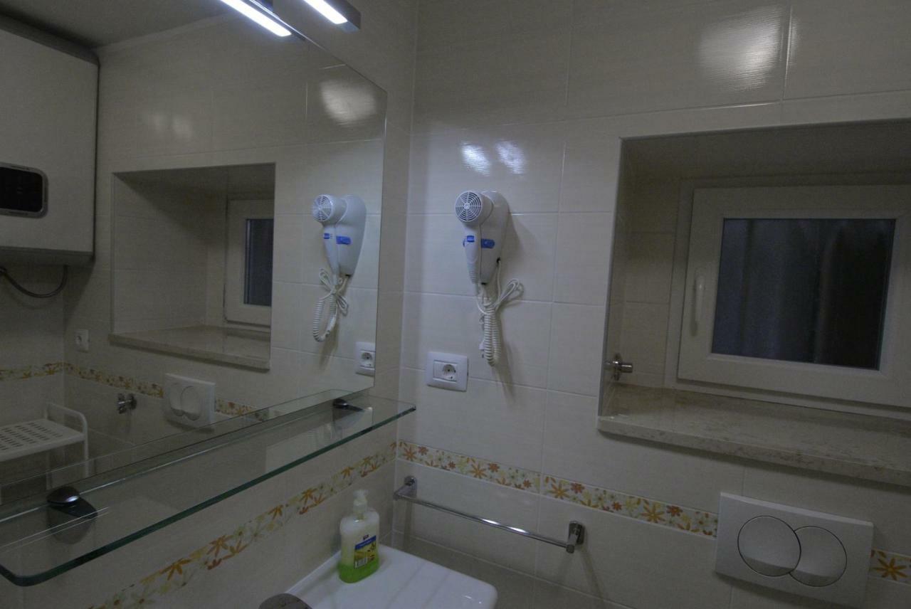 Apartments And Rooms Oliva ツレス エクステリア 写真