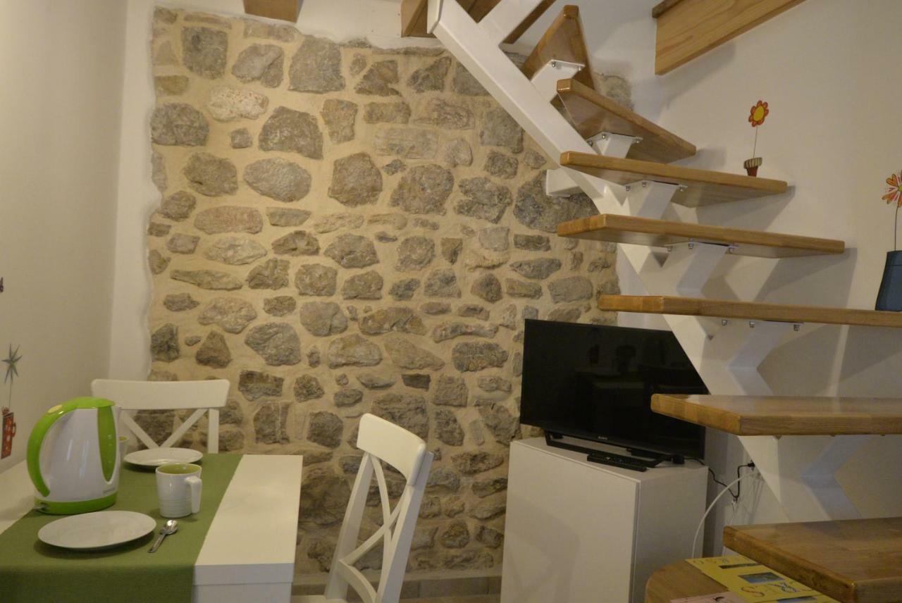 Apartments And Rooms Oliva ツレス エクステリア 写真