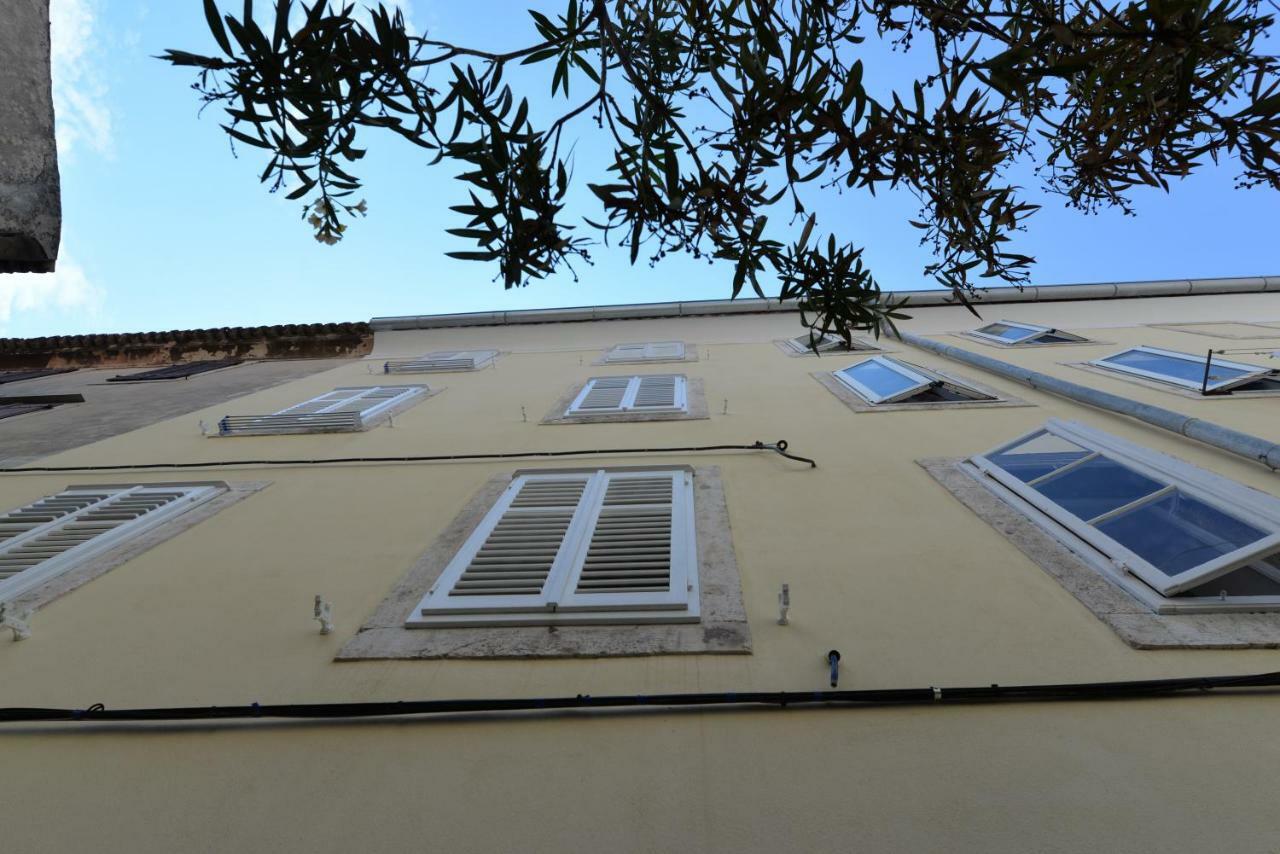 Apartments And Rooms Oliva ツレス エクステリア 写真