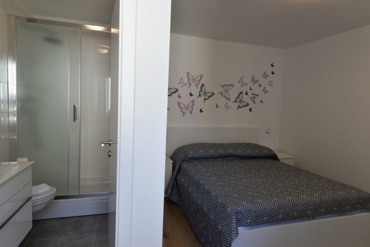 Apartments And Rooms Oliva ツレス エクステリア 写真